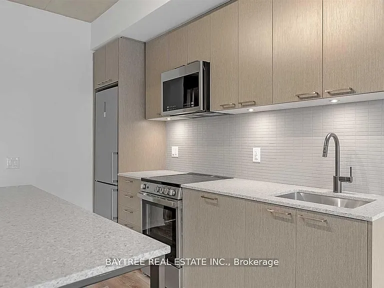 1808 Saint Clair Ave W #201 — Photo 7