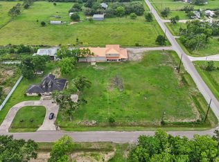 5930 County Road 396, Alvin, TX 77511