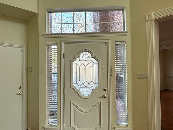 4th image of 2536 Geiberger Dr
