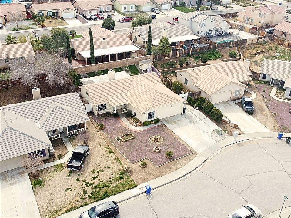 10649 Prairie St, Adelanto, CA 92301 Zillow