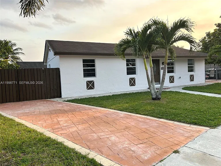 1666 SW 3rd Ct — Photo 11