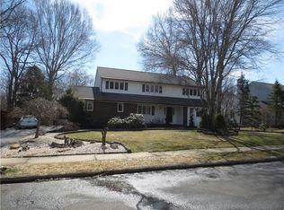20 Dorothy Ln, Milltown, NJ 08850