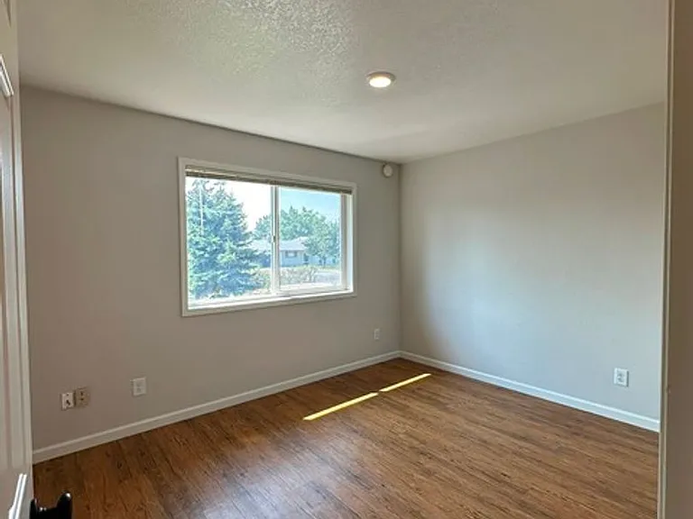 1716 Lakeview Ave — Photo 10