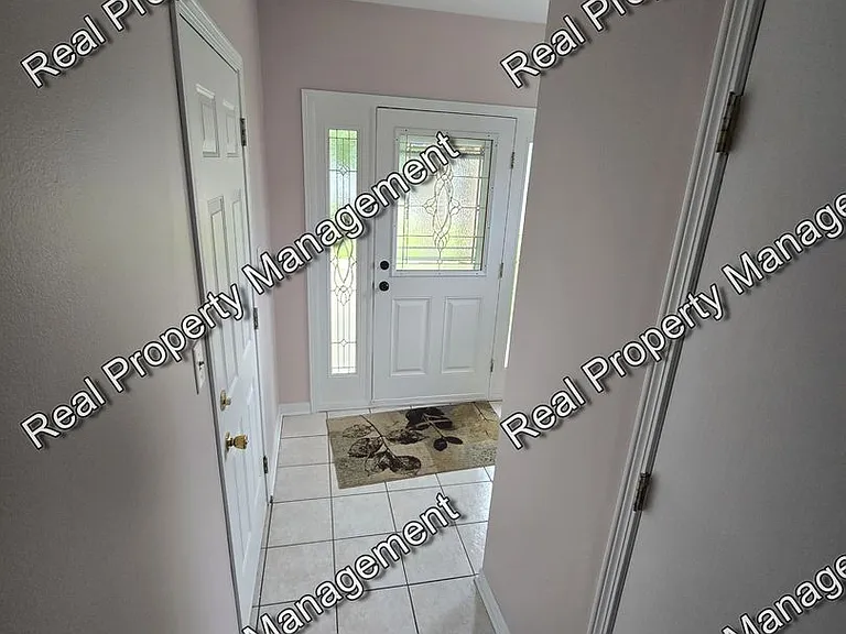 9149 Waymond Ave — Photo 5