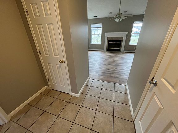 2nd image of 1911 Starks Cir