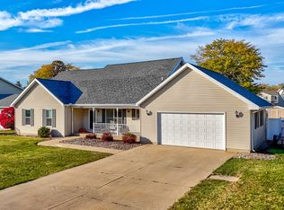 804 Heritage Ln, Ottawa, IL 61350