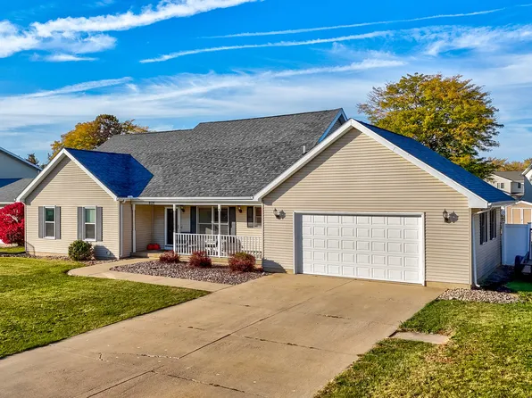 804 Heritage Ln, Ottawa, IL 61350