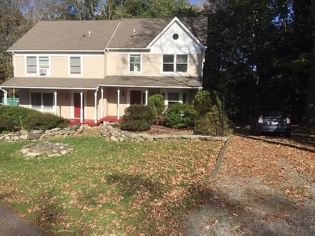 1st image of 10 Wells Woods Ln #B
