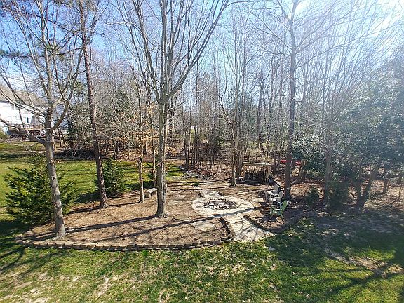 2nd image of 105 Elizabeth Harrison Ln
