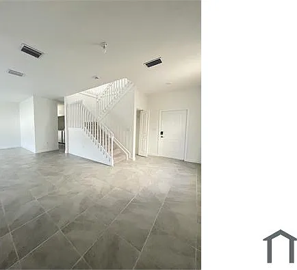 2565 SE 24th Pl — Photo 5