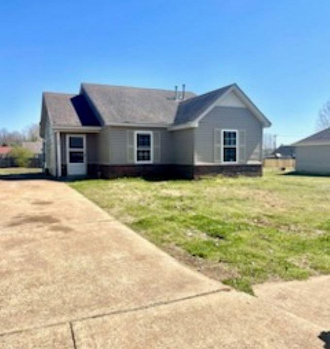 1st image of 90 W Harmony Dr