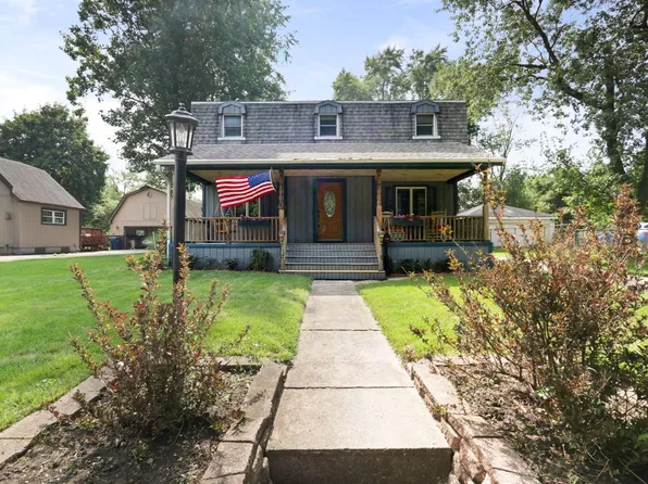 222 N Colfax St, Griffith, IN 46319