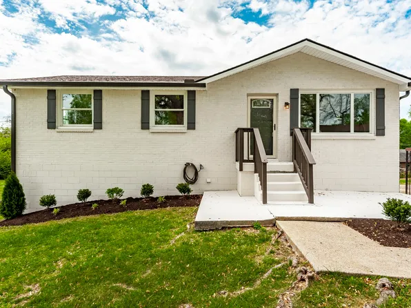 709 Perry Dr, Springfield, TN 37172