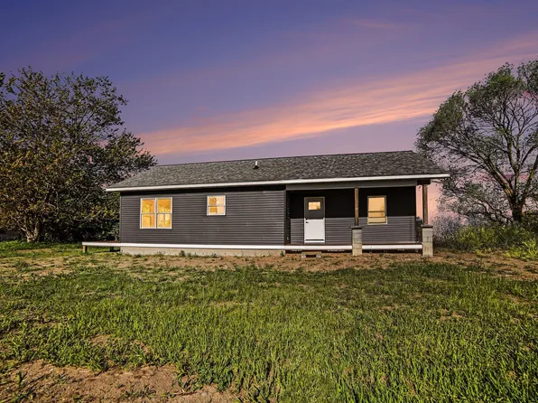 6193 S Pere Marquette Hwy, Pentwater, MI 49449