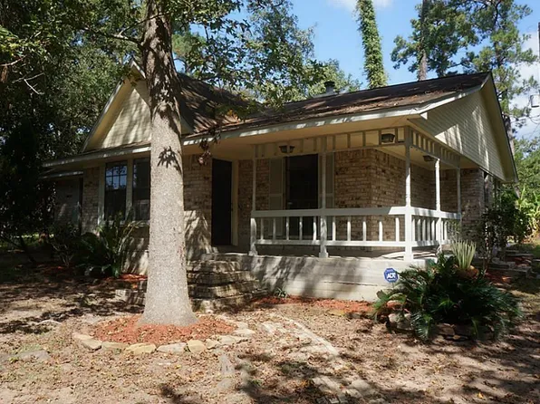 25615 Running Water Dr, Huffman, TX 77336