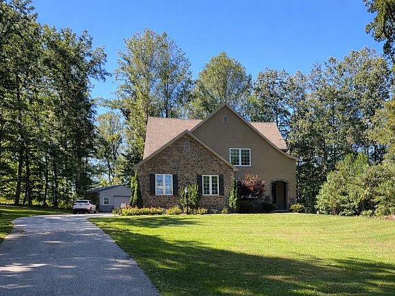 2nd image of 558 Rocky Rd