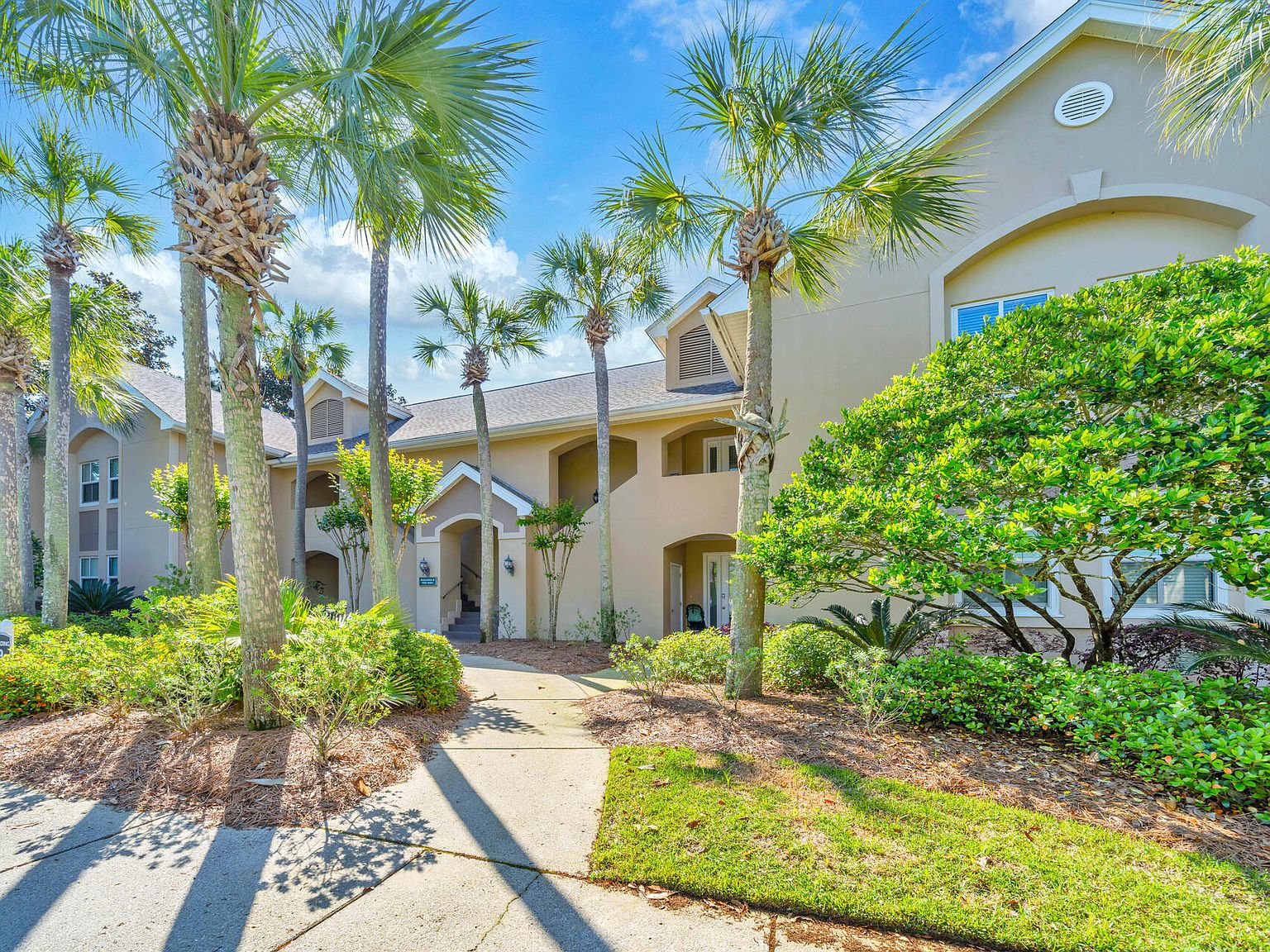 8562 Turnberry Dr #8562