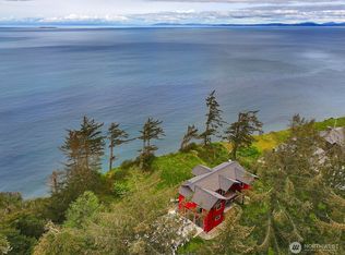 2265 W Beach Rd, Oak Harbor, WA 98277