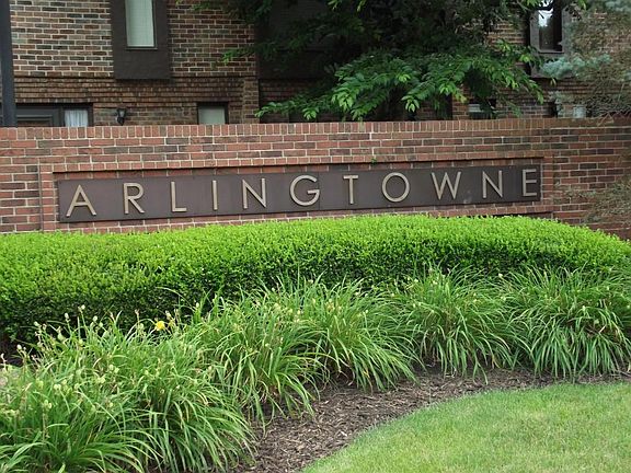 2nd image of 3133 Arlingtowne Ln