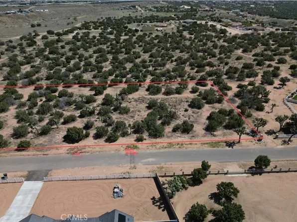 11075 Heartland Cir, Oak Hills, CA 92344