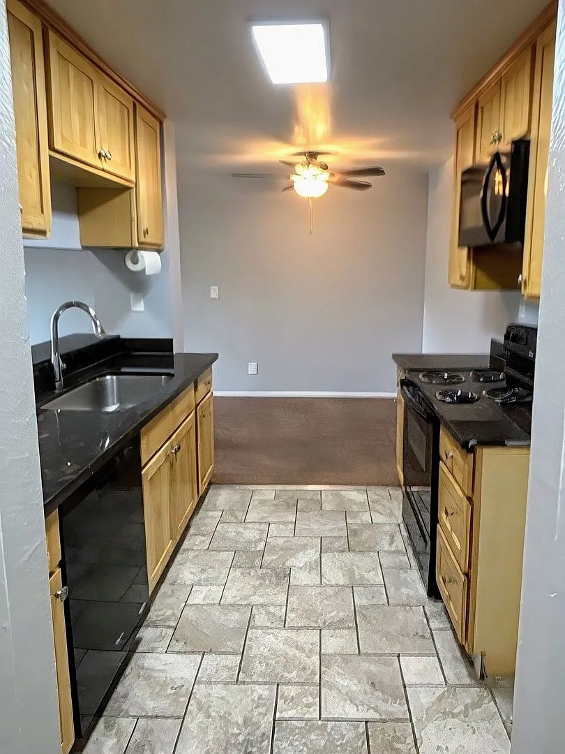2 Bed 2 Bath Condo In San Pablo - Available Now!! — Photo 2