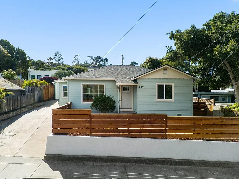767 Lily St — Photo 5