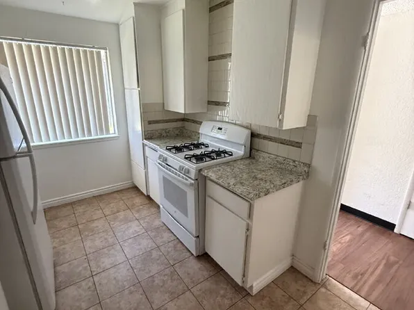 4607 Plaza Ln APT D, Jurupa Valley, CA 92509