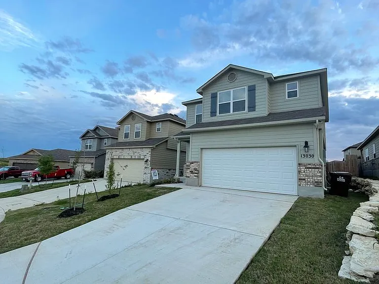 13030 Candace Way — Photo 3