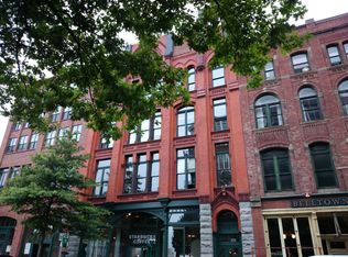 2324 1st Ave APT 403, Seattle, WA 98121