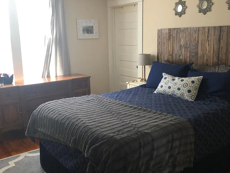 908 Oak St — Photo 22