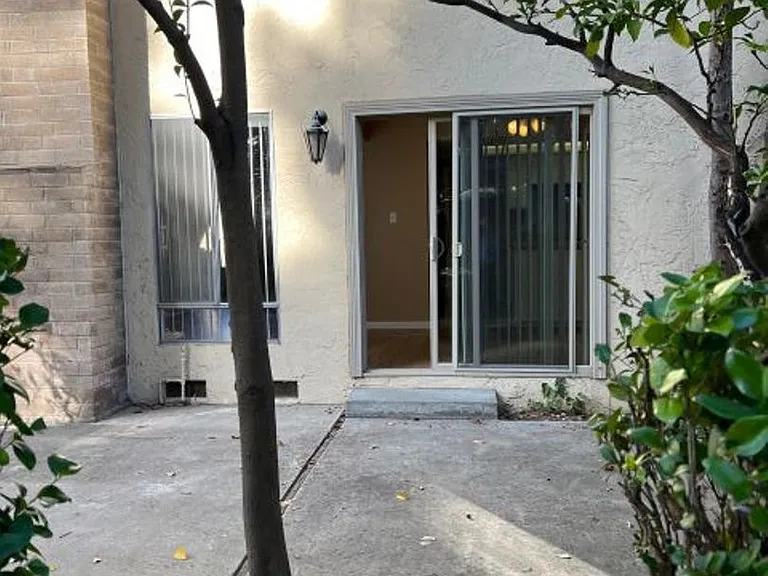 120 Carlton Ave #40 — Photo 24