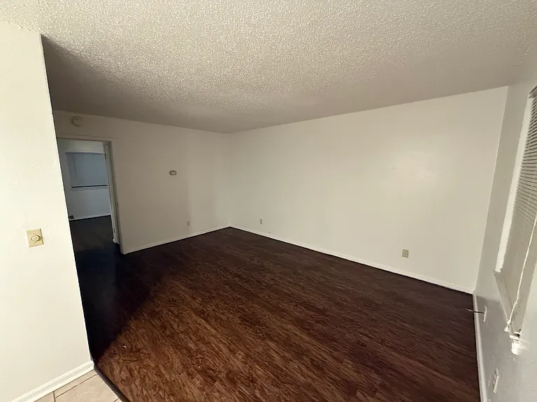 Peartree Apartments — Photo 6