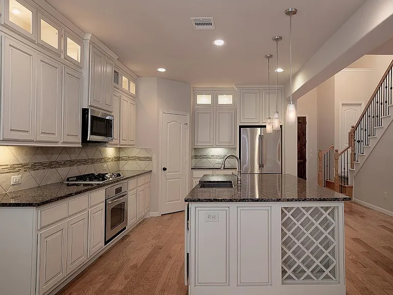 8858 Van Allen Dr — Photo 13