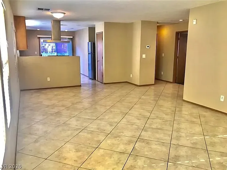 11260 Sandrone Ave — Photo 2
