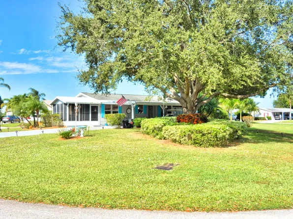 3712 Fetterbush Court, Port St Lucie, FL 34952