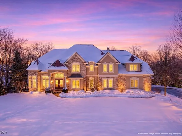 38230 Flanders Dr, Solon, OH 44139