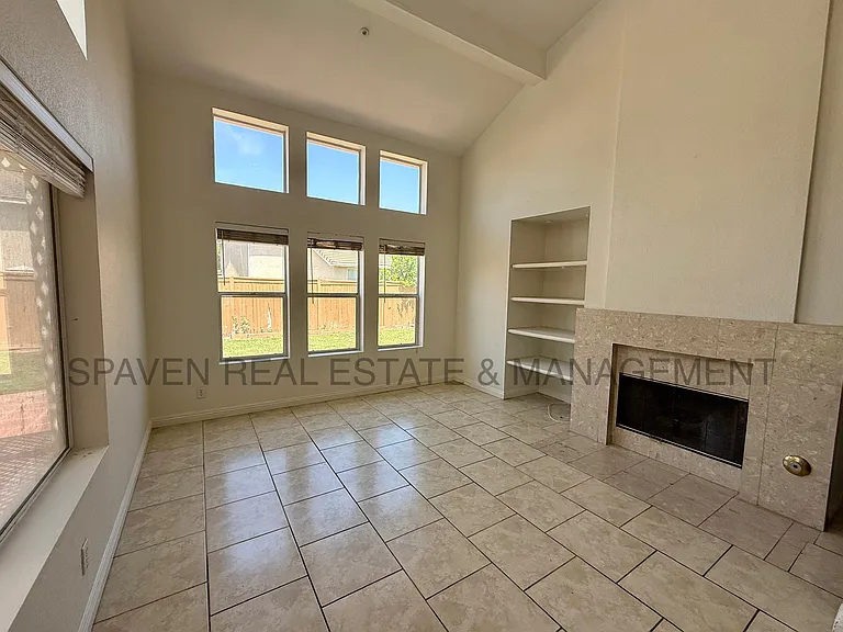 7689 Canberra Way — Photo 5