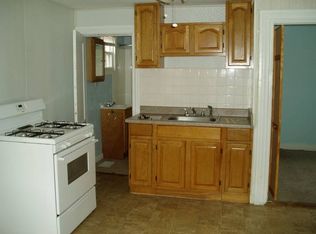 19 Lawton St, Pawtucket, RI 02860