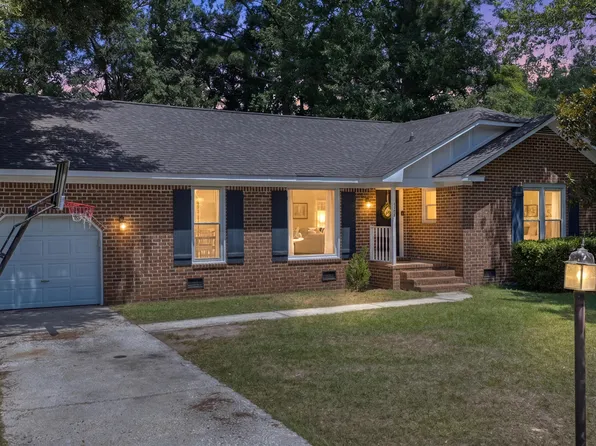 132 Mohican Cir, Summerville, SC 29483