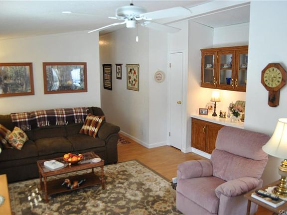 5th image of 6380 Murphy Dr #49