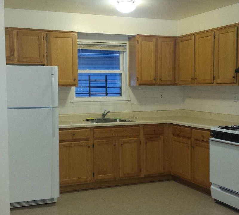 1st image of 107-19 160th St #2