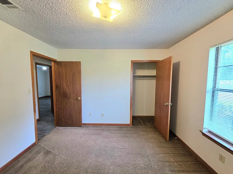 733 Neal Rd — Photo 9