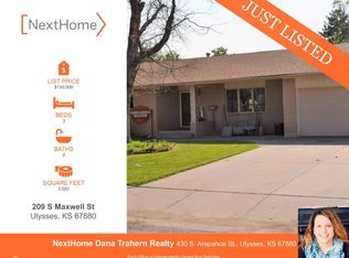209 S Maxwell St, Ulysses, KS 67880