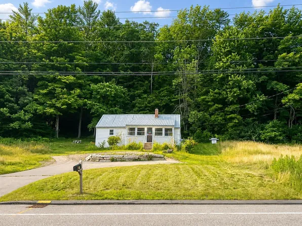 462 Main Street, Dixfield, ME 04224
