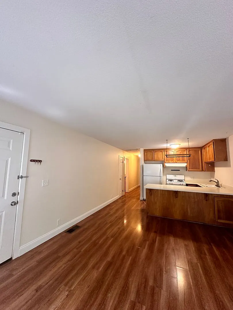 12th & E St 4-Plex — Photo 1