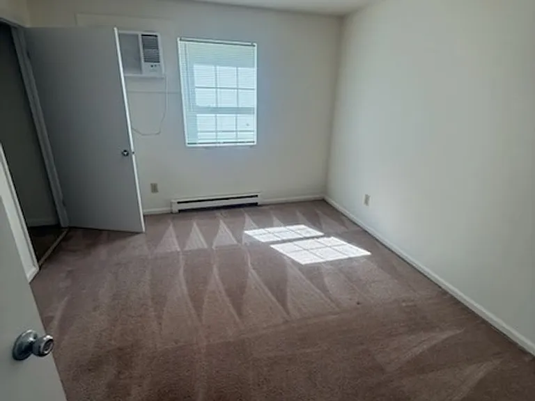 304 Reece Ave — Photo 7