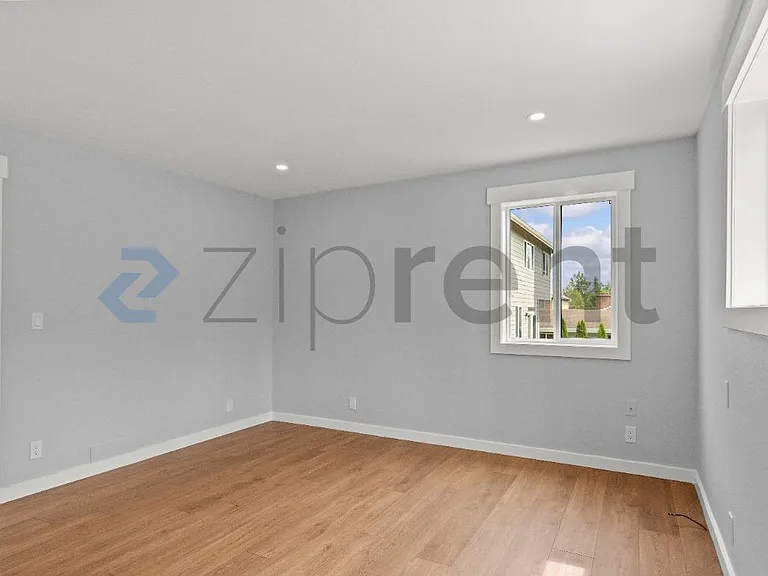 710 142nd St SW — Photo 17