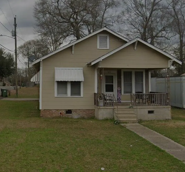 321 Dearborne St