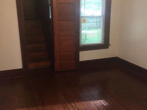 4th image of 2027 W 48th Ave