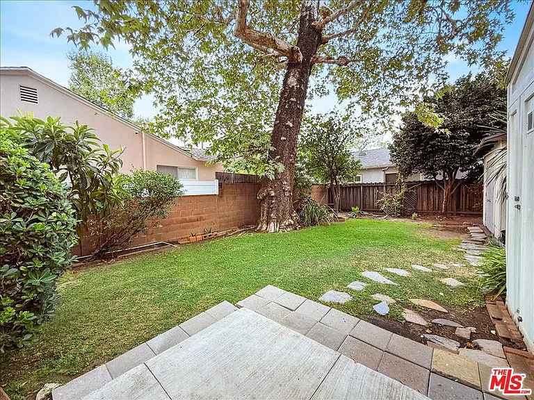4328 Goodland Ave — Photo 3